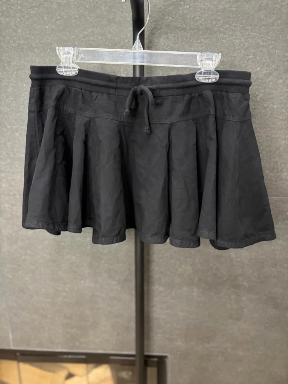 Anthropologie Daily Practice Courtside Mini Skirt Black Size Medium - Picture 8 of 11